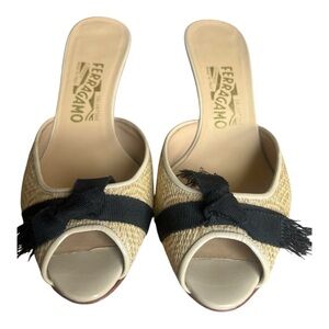 Vintage Salvatore Ferragamo Beige and Black Open-Toe heels